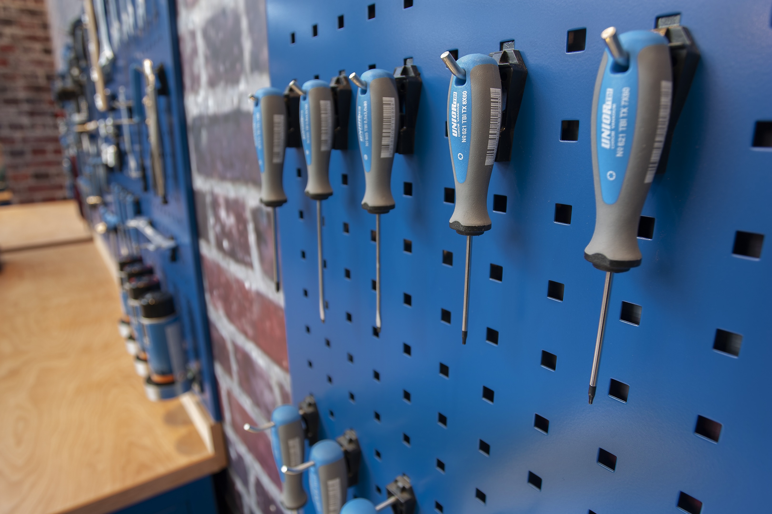 Raaco storage systems in your store?