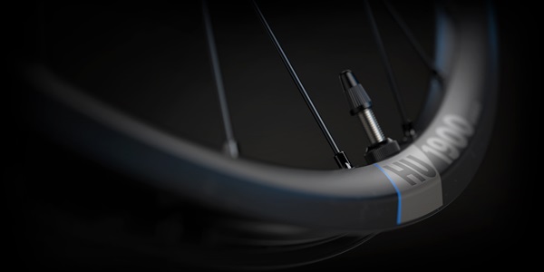 DTSwiss_Hybrid_Utility_Keyvisual_1920x1080px